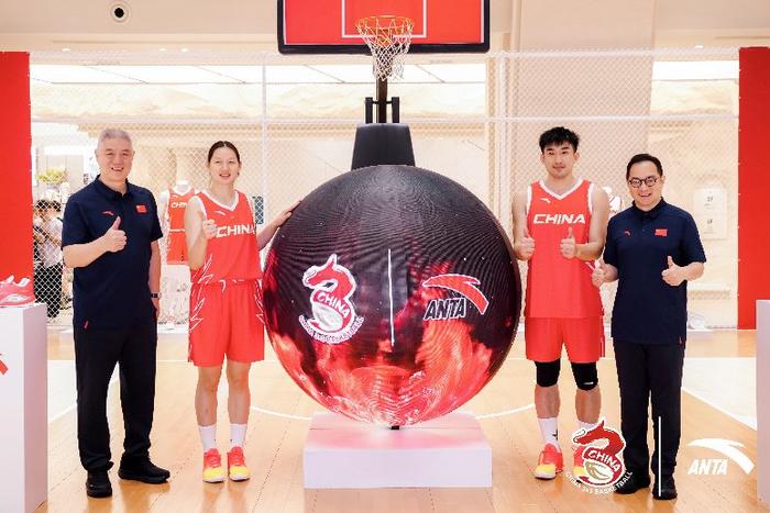 中国篮球运动国际交流合作不断深化